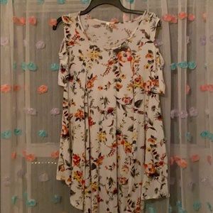 Women’s plus size shirt